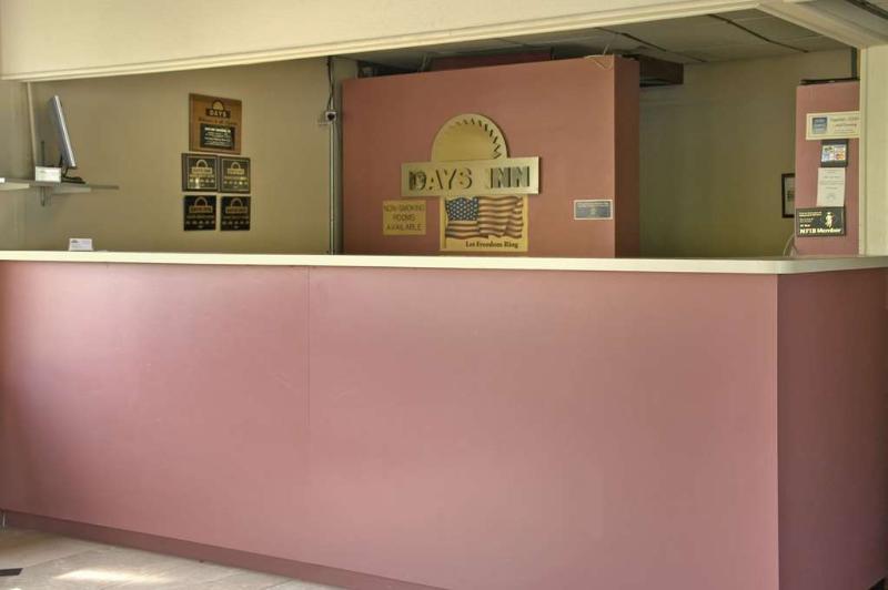 Days Inn By Wyndham Oak Ridge Knoxville Extérieur photo